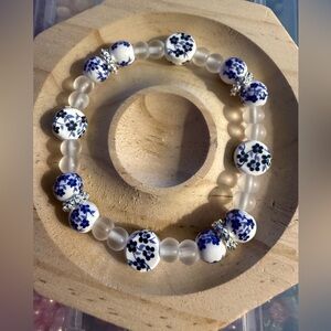 Floral Blue and White Beaded Bracelet